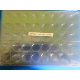 10 plateaux plastique transparente avec  couvercle 4 coins