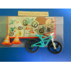 1 Figurine Kinder velo  2014 - 2015 avec 1 BPZ ff-543-a