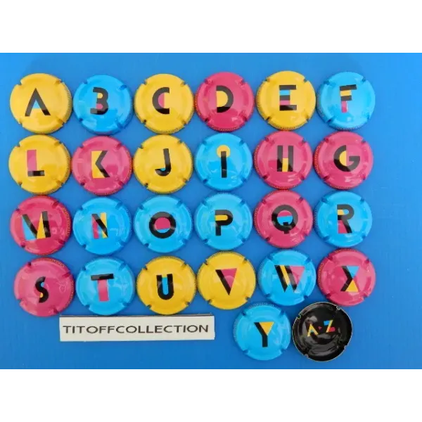 la série de 26 capsules de champagne générique l' alphabet ( couleur noir  du recto ) 1289