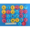 la série de 26 capsules de champagne générique l' alphabet ( couleur rose  du recto ) 1289