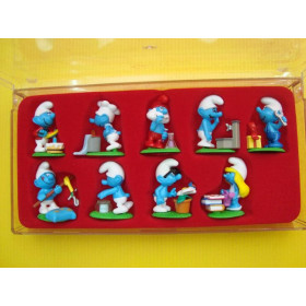 Die schlumpfe 2008 -  boite plastique vendu sans la série de kinder