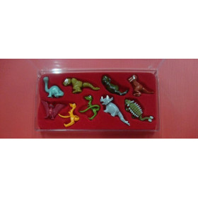 dinosauri 2010- boite plastique vendu sans la série de kinder