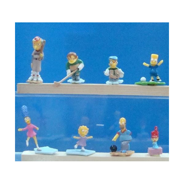 16072011 - 01 - La serie Simpsons avec 8 bandes papier